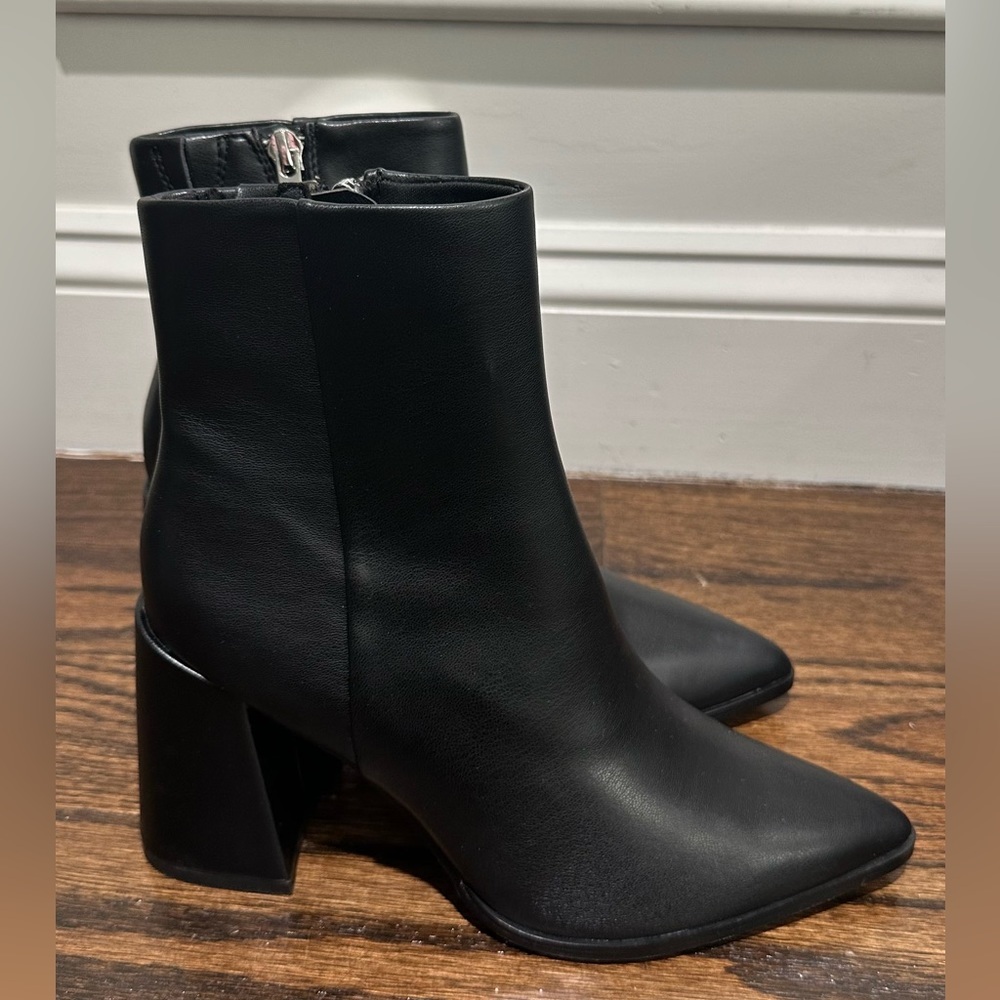 Steven womens Tocca bootie